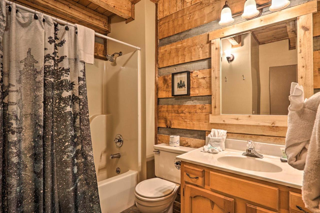Gatlinburg Escape With Hot Tub, Deck And Mtn View Villa Exterior photo