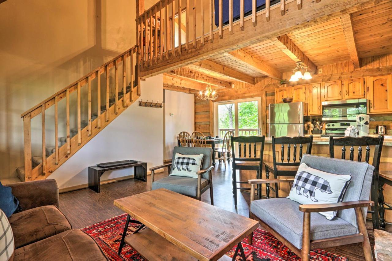 Gatlinburg Escape With Hot Tub, Deck And Mtn View Villa Exterior photo