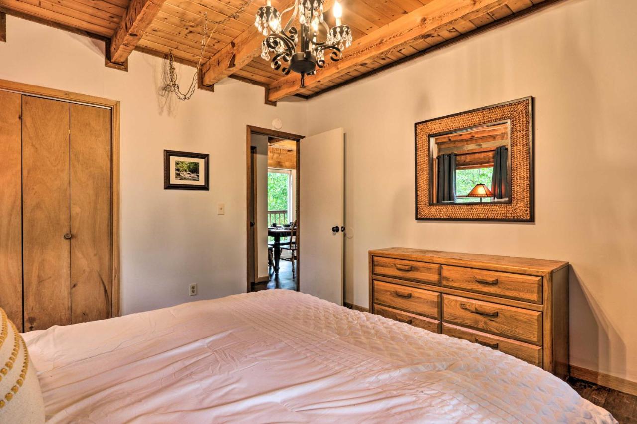 Gatlinburg Escape With Hot Tub, Deck And Mtn View Villa Exterior photo